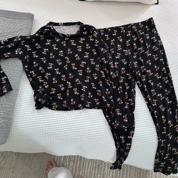 Mickey Mouse Adult PJ Set - Picture 1 of 3